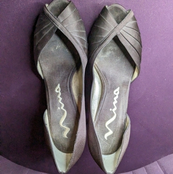 Nina Size‎ 7.5 Brown Satin Formal Heels - Picture 8 of 8